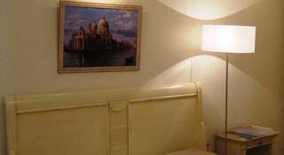Апартаменты Apartment On Makarenko Ялта Апартаменты - Первый этаж-8