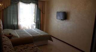 Апартаменты Apartment On Makarenko Ялта Апартаменты - Первый этаж-3